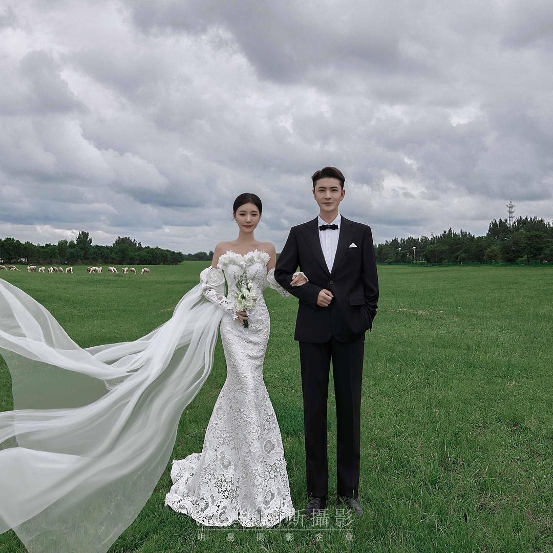 年轻人的婚照美学+维纳斯全新肖像系列发布
